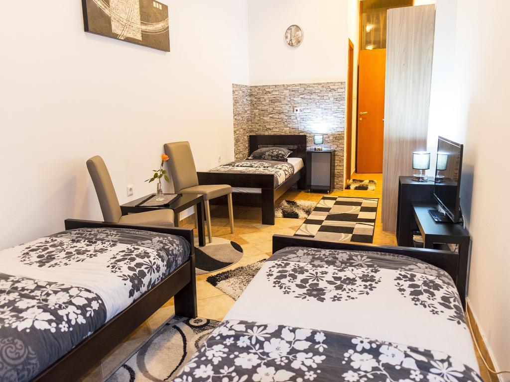 Apart Hotel Kalonis Скопье Номер фото