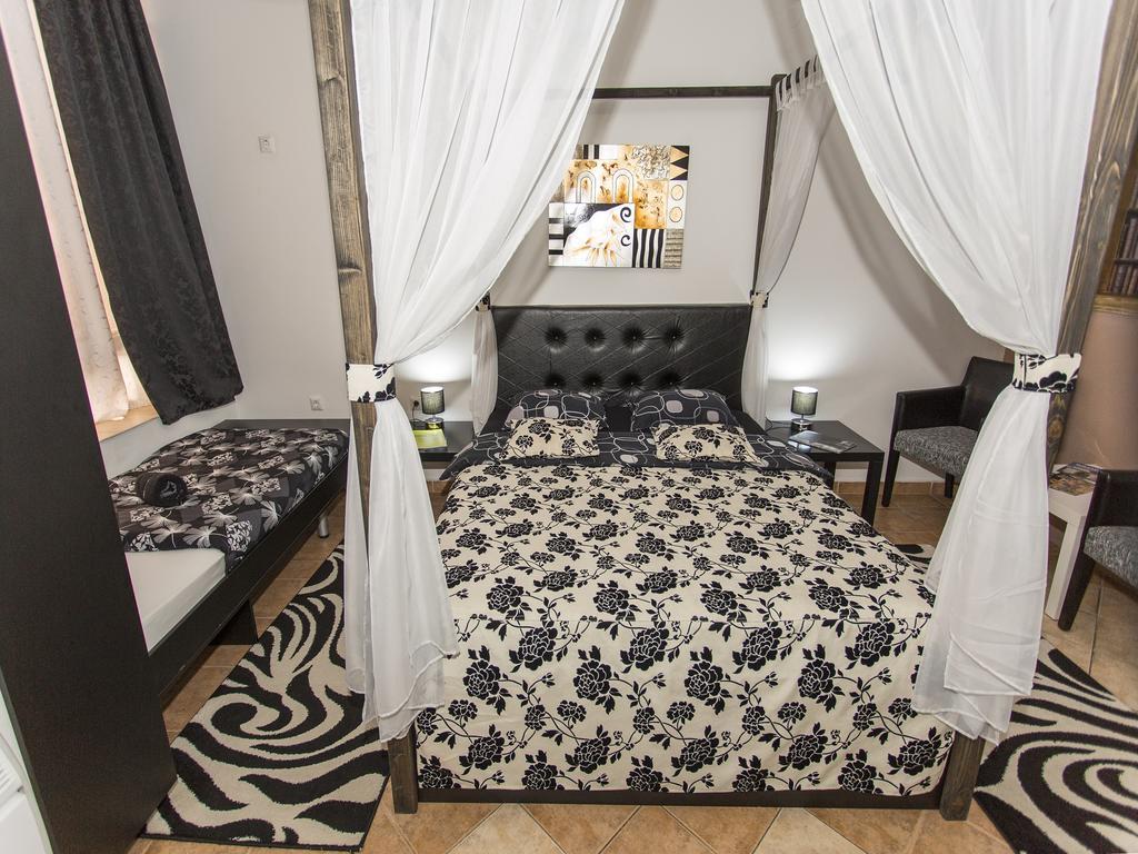 Apart Hotel Kalonis Скопье Номер фото