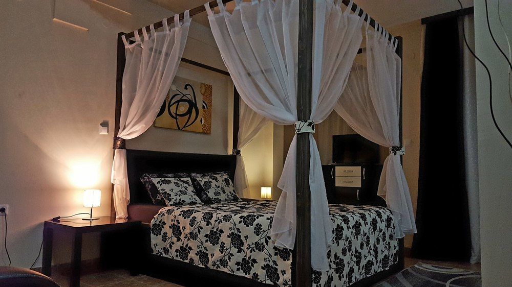 Apart Hotel Kalonis Скопье Экстерьер фото